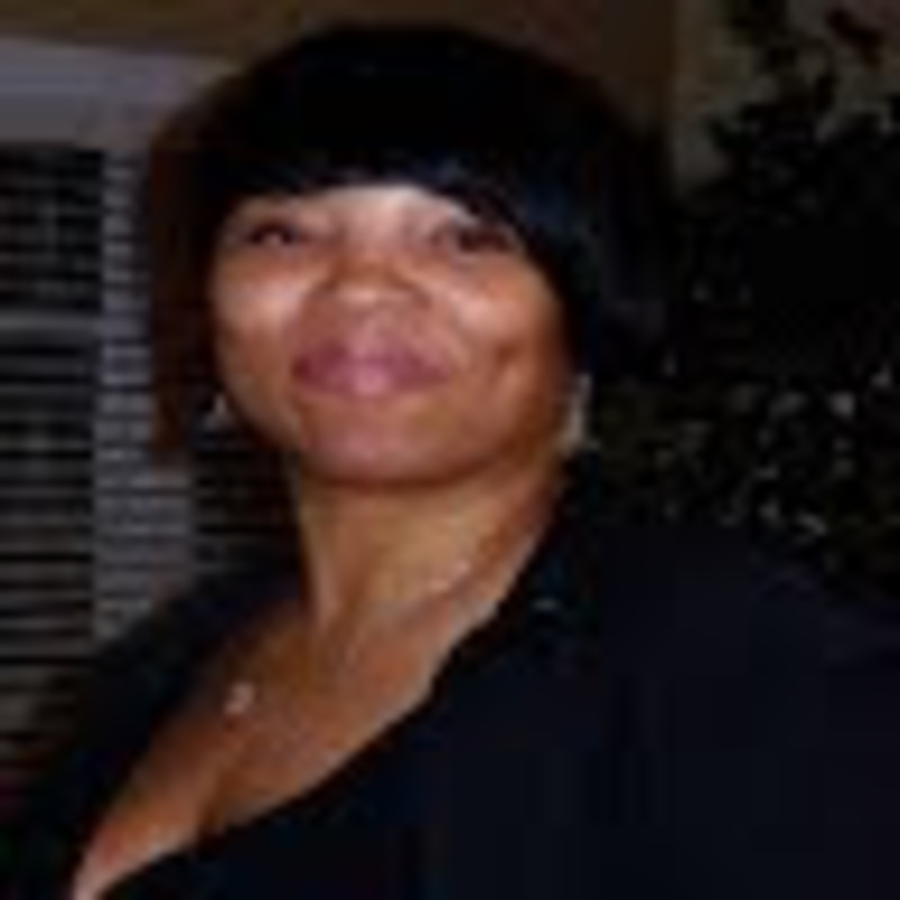 Meet your Posher, Antonia